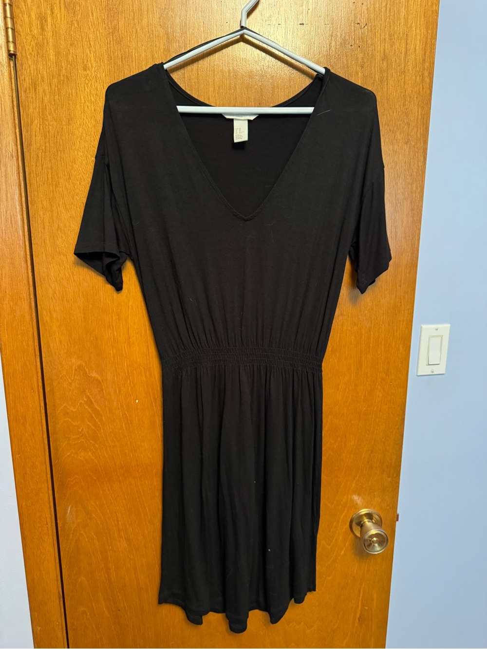 H&M Black V-Neck Short Sleeve Gathered Waist Dress
